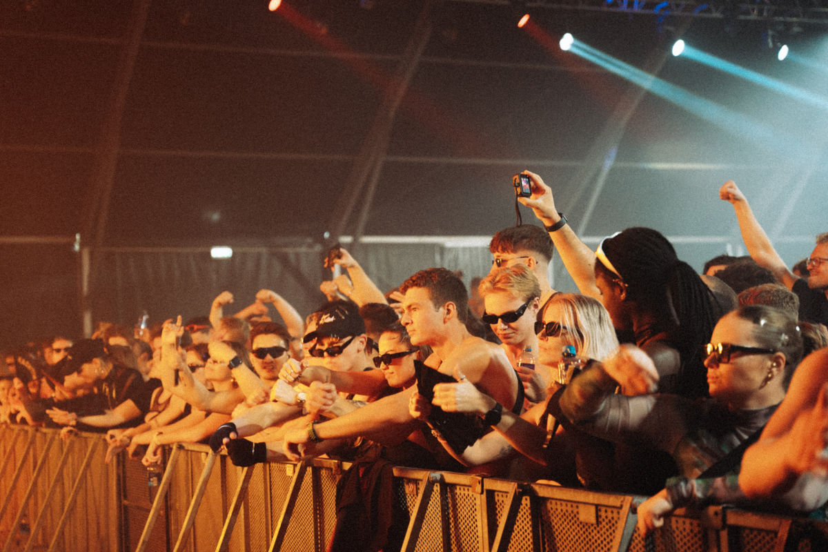 Loading... just a sec